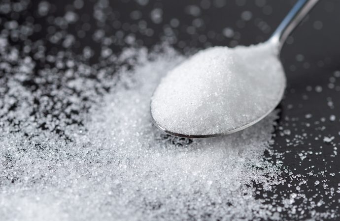 Zero-calorie sweetener linked to heart attack and stroke, study finds